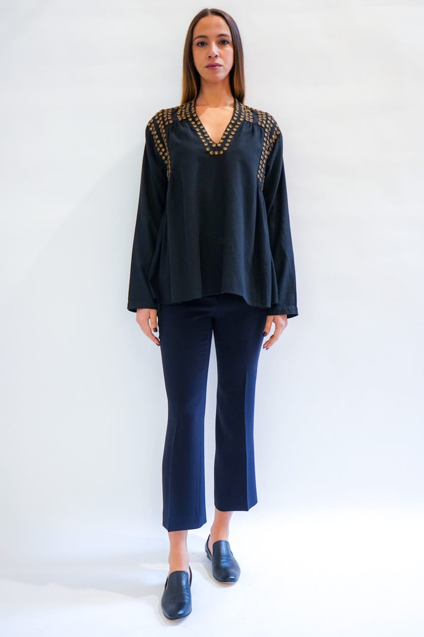 Blusa camicia cotone scollo v ricamata margherite